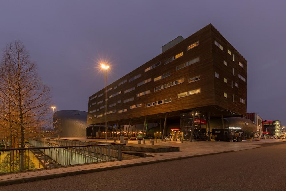 Leonardo Center Hotel 4*